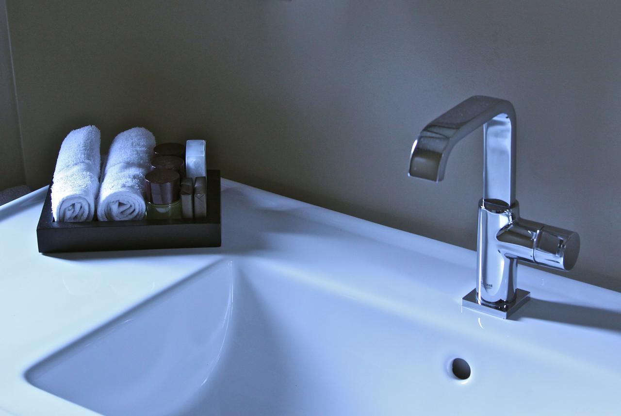Bronzino House Bed & Breakfast Milan Bagian luar foto