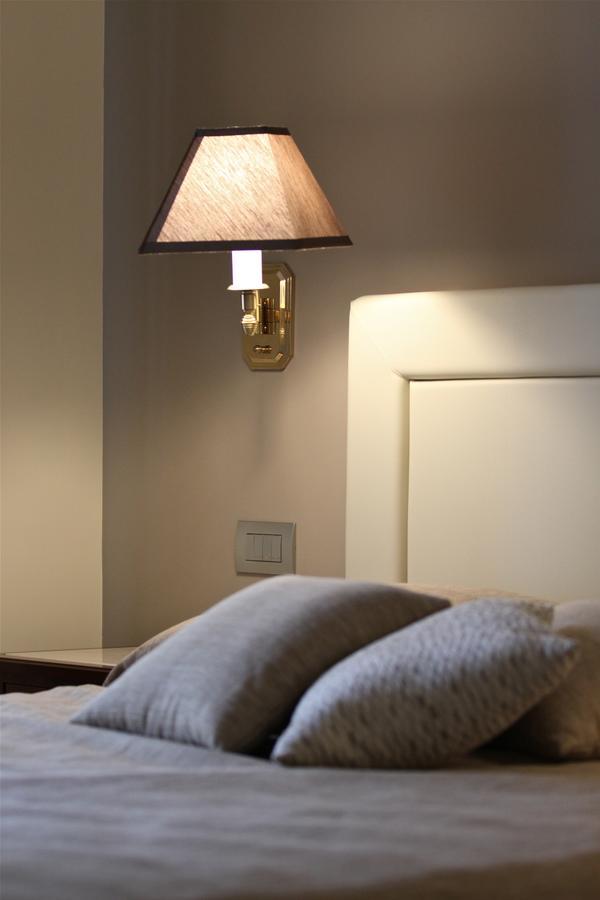 Bronzino House Bed & Breakfast Milan Bagian luar foto